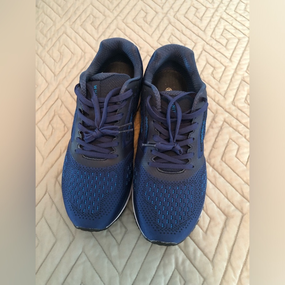 Men’s sneakers